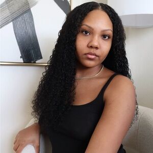 Unice Jerry Curly v-part wig